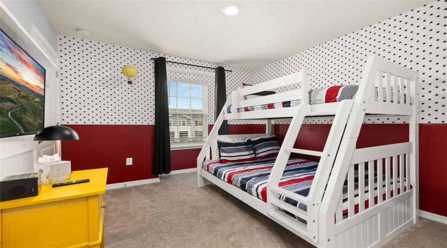 DAVENPORT, Florida 33897, 5 Bedrooms Bedrooms, ,4 BathroomsBathrooms,Residential,For Sale,PARADISE,0,MFRS5126361