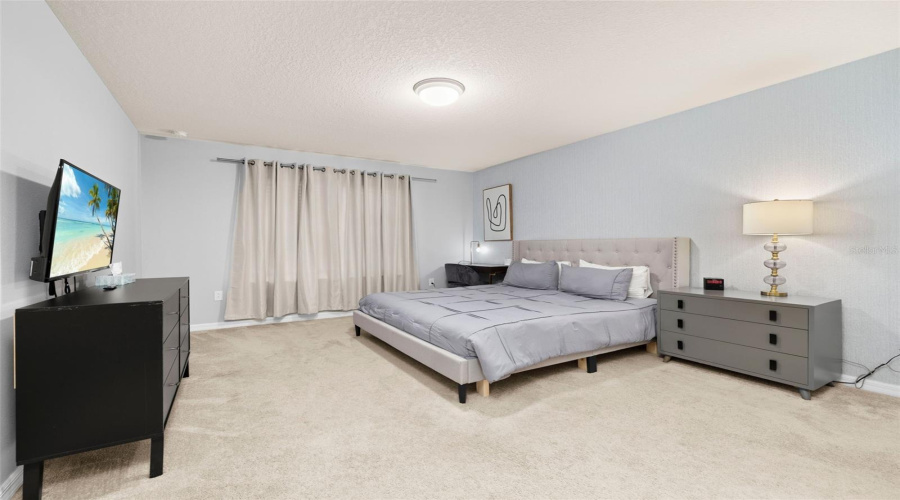 DAVENPORT, Florida 33897, 5 Bedrooms Bedrooms, ,4 BathroomsBathrooms,Residential,For Sale,PARADISE,0,MFRS5126361