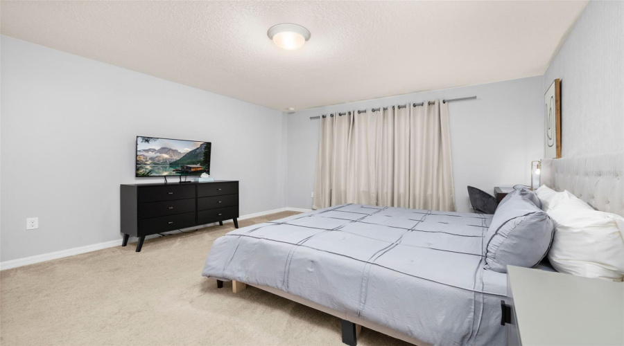 DAVENPORT, Florida 33897, 5 Bedrooms Bedrooms, ,4 BathroomsBathrooms,Residential,For Sale,PARADISE,0,MFRS5126361