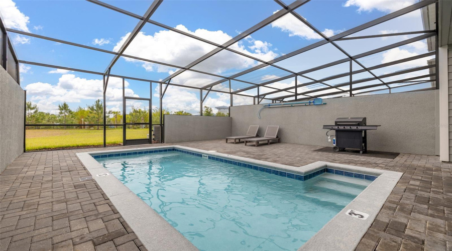 DAVENPORT, Florida 33897, 5 Bedrooms Bedrooms, ,4 BathroomsBathrooms,Residential,For Sale,PARADISE,0,MFRS5126361