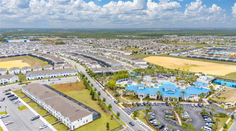 DAVENPORT, Florida 33897, 5 Bedrooms Bedrooms, ,4 BathroomsBathrooms,Residential,For Sale,PARADISE,0,MFRS5126361