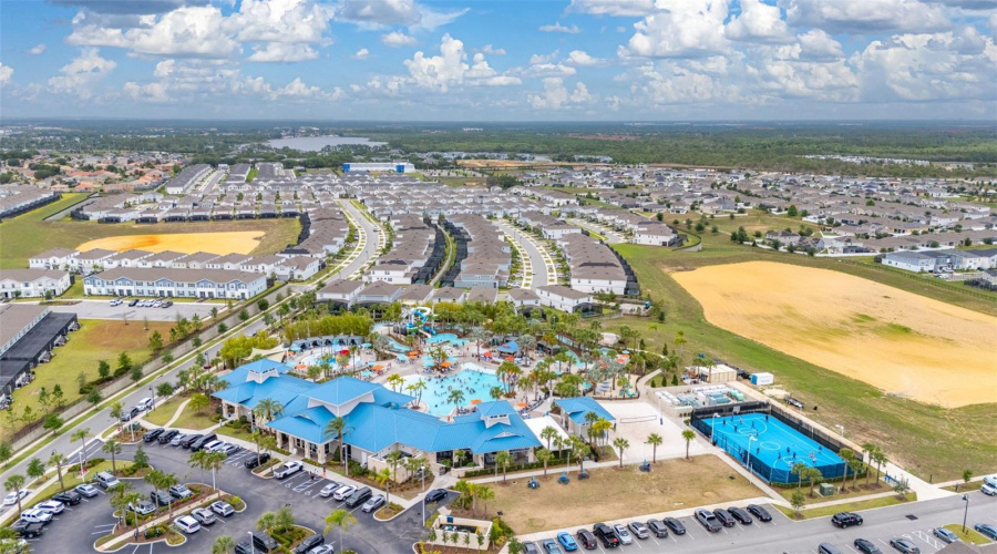 DAVENPORT, Florida 33897, 5 Bedrooms Bedrooms, ,4 BathroomsBathrooms,Residential,For Sale,PARADISE,0,MFRS5126361