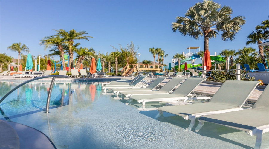 DAVENPORT, Florida 33897, 5 Bedrooms Bedrooms, ,4 BathroomsBathrooms,Residential,For Sale,PARADISE,0,MFRS5126361