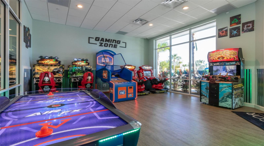 DAVENPORT, Florida 33897, 5 Bedrooms Bedrooms, ,4 BathroomsBathrooms,Residential,For Sale,PARADISE,0,MFRS5126361