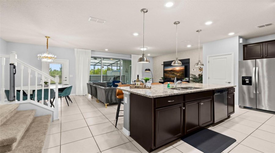 DAVENPORT, Florida 33897, 5 Bedrooms Bedrooms, ,4 BathroomsBathrooms,Residential,For Sale,PARADISE,0,MFRS5126361