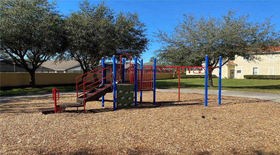 Kissimmee, Florida 34746, 3 Bedrooms Bedrooms, ,2 Bathroomsbathrooms,Residential,For Sale,S Beach Cir,Mfro6307108