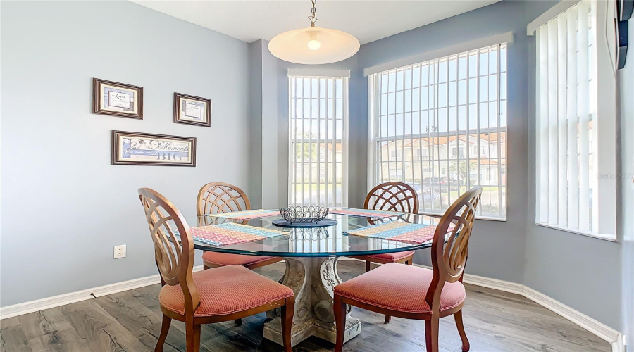 Kissimmee, Florida 34746, 3 Bedrooms Bedrooms, ,2 Bathroomsbathrooms,Residential,For Sale,S Beach Cir,Mfro6307108