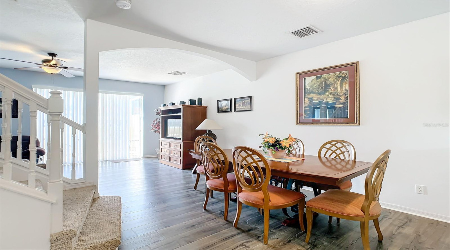 Kissimmee, Florida 34746, 3 Bedrooms Bedrooms, ,2 Bathroomsbathrooms,Residential,For Sale,S Beach Cir,Mfro6307108