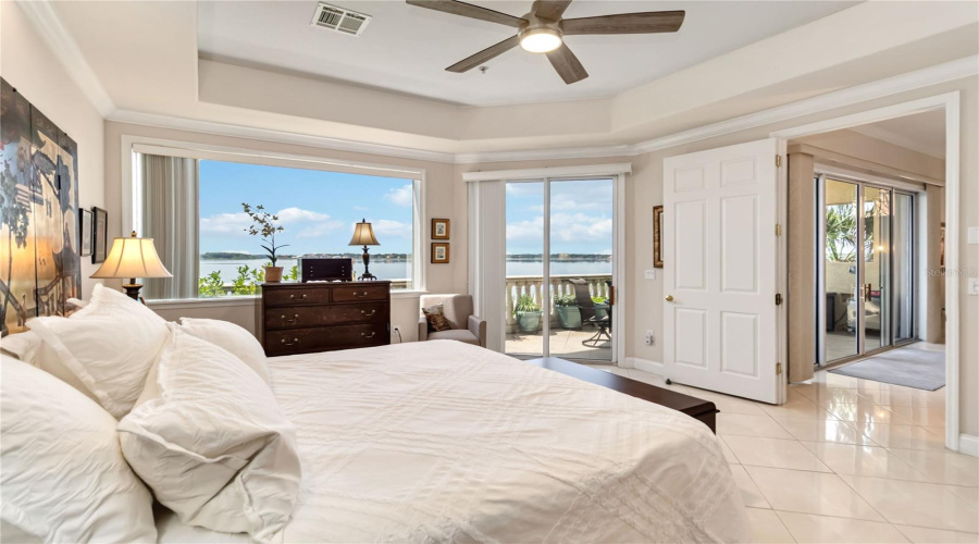 Orlando, Florida 32836, 3 Bedrooms Bedrooms, ,2 Bathroomsbathrooms,Residential,For Sale,The Esplanade,Mfra4651221