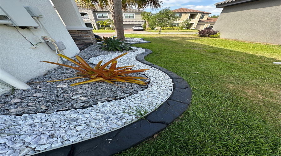Kissimmee, Florida 34746, 5 Bedrooms Bedrooms, ,4 Bathroomsbathrooms,Residential,For Sale,Agostino,Mfrs5126243