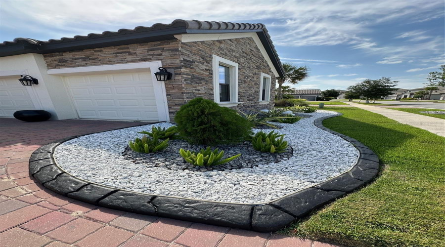 Kissimmee, Florida 34746, 5 Bedrooms Bedrooms, ,4 Bathroomsbathrooms,Residential,For Sale,Agostino,Mfrs5126243