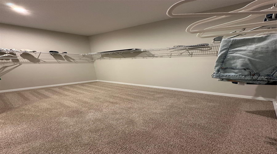 Kissimmee, Florida 34746, 5 Bedrooms Bedrooms, ,4 Bathroomsbathrooms,Residential,For Sale,Agostino,Mfrs5126243