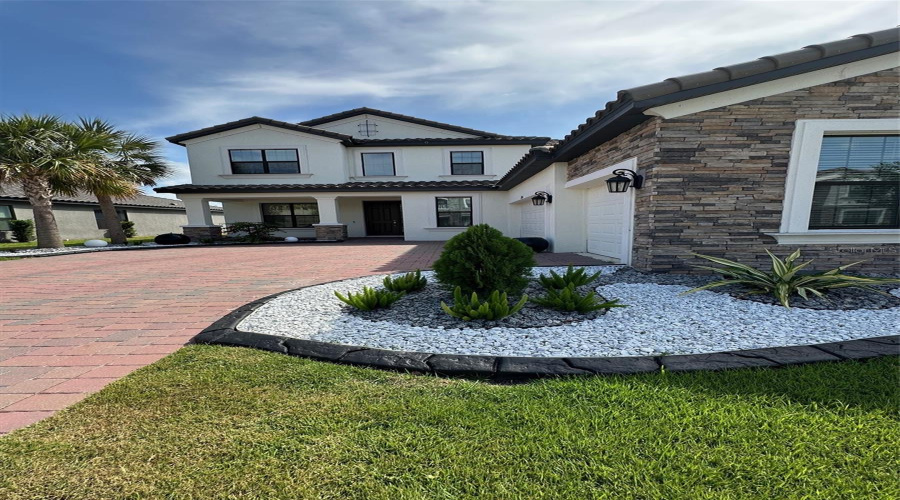 Kissimmee, Florida 34746, 5 Bedrooms Bedrooms, ,4 Bathroomsbathrooms,Residential,For Sale,Agostino,Mfrs5126243