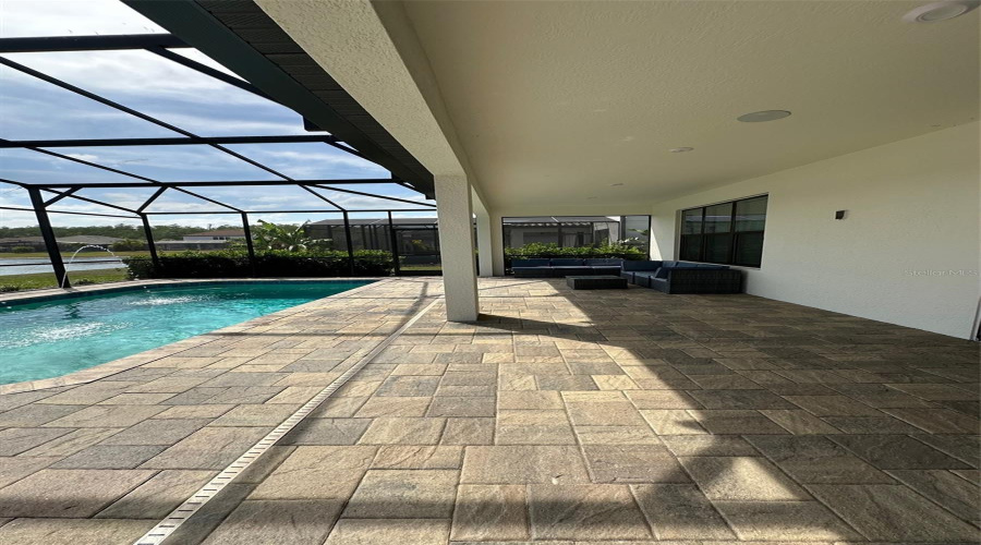 Kissimmee, Florida 34746, 5 Bedrooms Bedrooms, ,4 Bathroomsbathrooms,Residential,For Sale,Agostino,Mfrs5126243