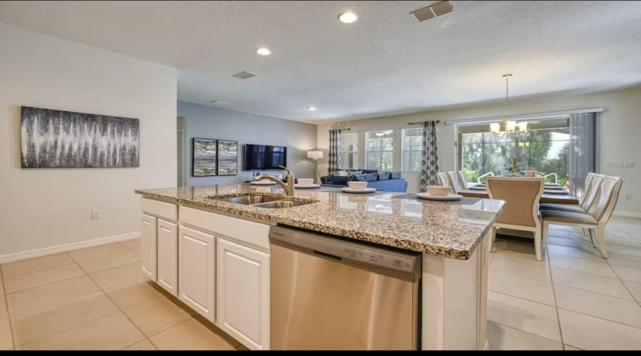 Davenport, Florida 33837, 7 Bedrooms Bedrooms, ,5 Bathroomsbathrooms,Residential,For Sale,Broad Oak,Mfrs5125864
