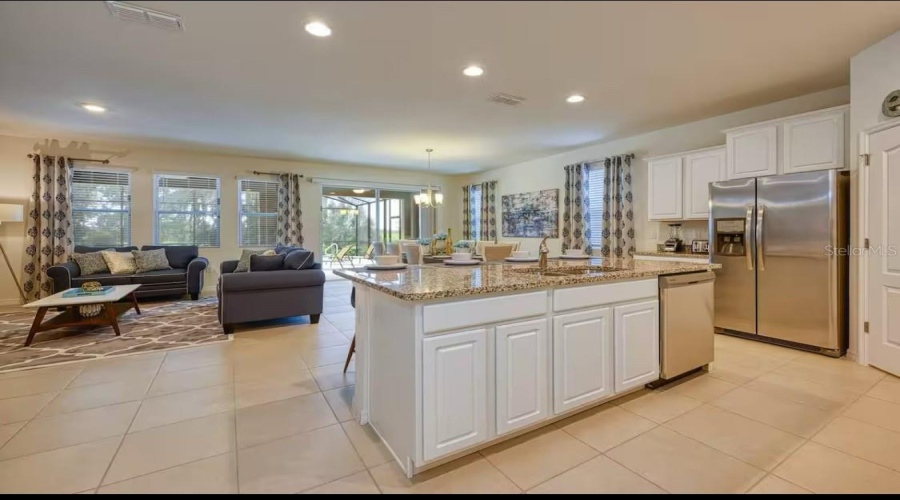 Davenport, Florida 33837, 7 Bedrooms Bedrooms, ,5 Bathroomsbathrooms,Residential,For Sale,Broad Oak,Mfrs5125864