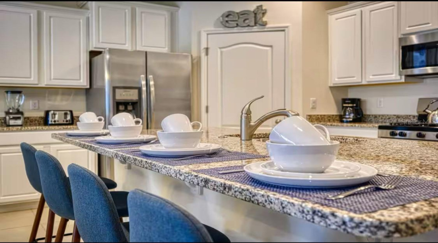 Davenport, Florida 33837, 7 Bedrooms Bedrooms, ,5 Bathroomsbathrooms,Residential,For Sale,Broad Oak,Mfrs5125864