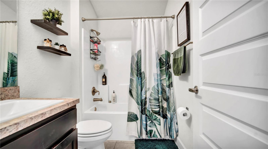Full Bathroom