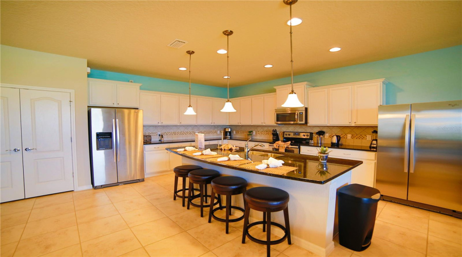 Kissimmee, Florida 34747, 9 Bedrooms Bedrooms, ,6 Bathroomsbathrooms,Residential,For Sale,Tripoli,Mfrs5126754