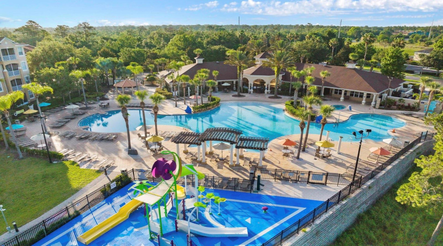 Kissimmee, Florida 34747, 3 Bedrooms Bedrooms, ,2 Bathroomsbathrooms,Residential,For Sale,Almaton,Mfro6308235