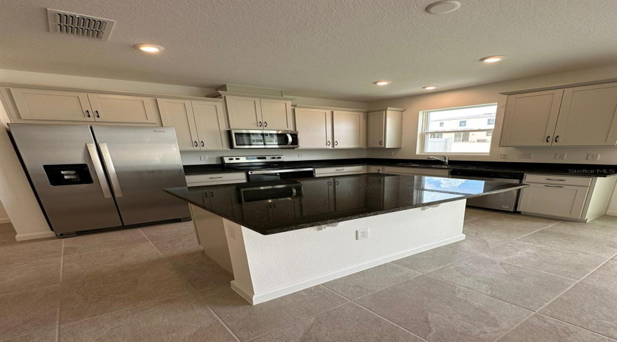 Kissimmee, Florida 34747, 3 Bedrooms Bedrooms, ,2 Bathroomsbathrooms,Residential,For Sale,Seaside Mist,Mfro6307621