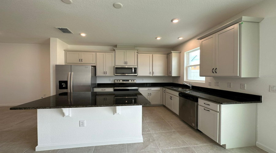 Kissimmee, Florida 34747, 3 Bedrooms Bedrooms, ,2 Bathroomsbathrooms,Residential,For Sale,Seaside Mist,Mfro6307621