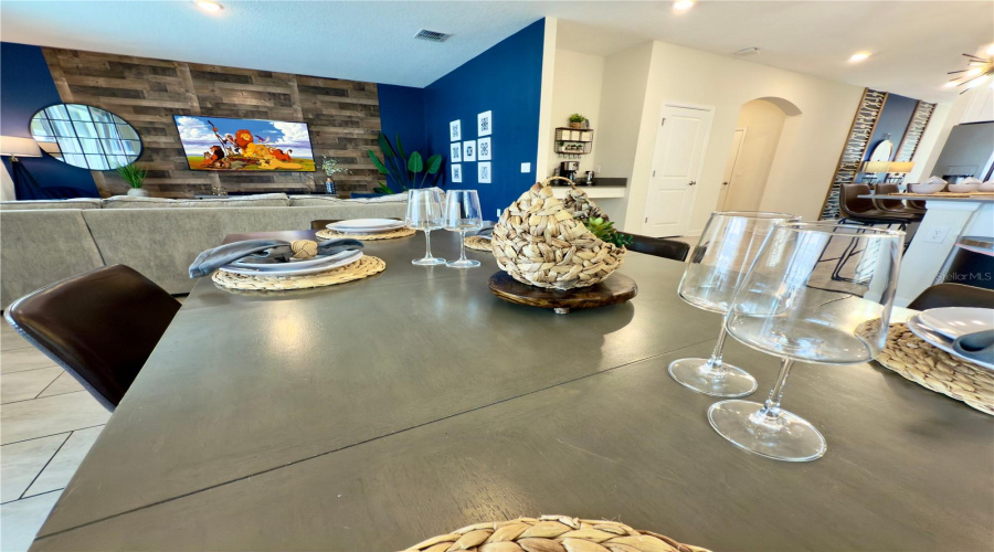 DAVENPORT, Florida 33896, 6 Bedrooms Bedrooms, ,5 BathroomsBathrooms,Residential,For Sale,LEADER,0,MFRO6308367