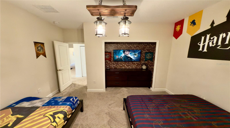 DAVENPORT, Florida 33896, 6 Bedrooms Bedrooms, ,5 BathroomsBathrooms,Residential,For Sale,LEADER,0,MFRO6308367