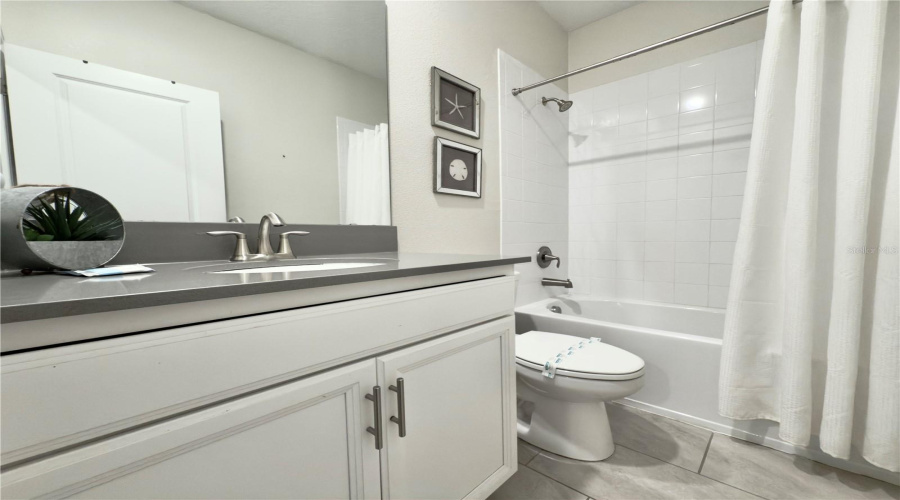 DAVENPORT, Florida 33896, 6 Bedrooms Bedrooms, ,5 BathroomsBathrooms,Residential,For Sale,LEADER,0,MFRO6308367