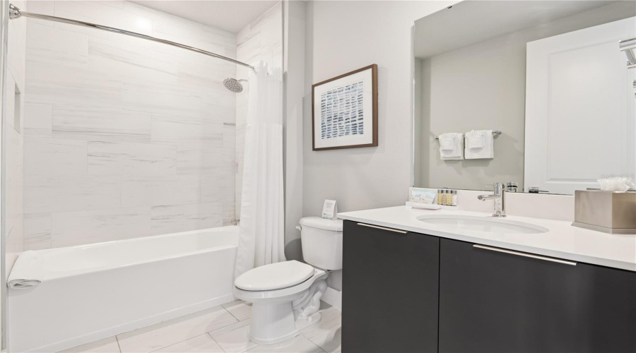 En-Suite Bath