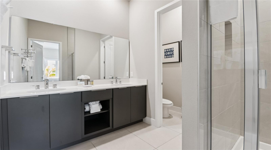 En-Suite Bath