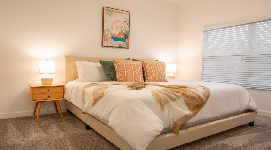 Davenport, Florida 33896, 4 Bedrooms Bedrooms, ,3 Bathroomsbathrooms,Residential,For Sale,Kingsbarn,Mfrs5126570