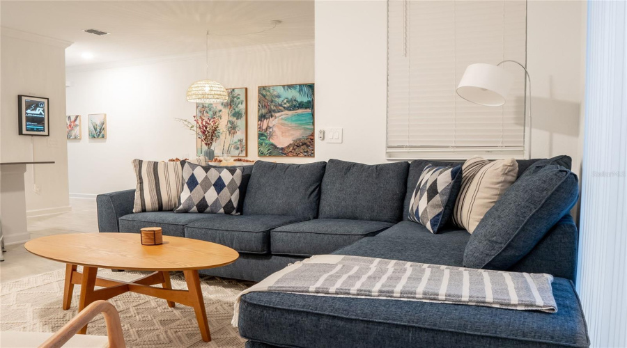 Davenport, Florida 33896, 4 Bedrooms Bedrooms, ,3 Bathroomsbathrooms,Residential,For Sale,Kingsbarn,Mfrs5126570