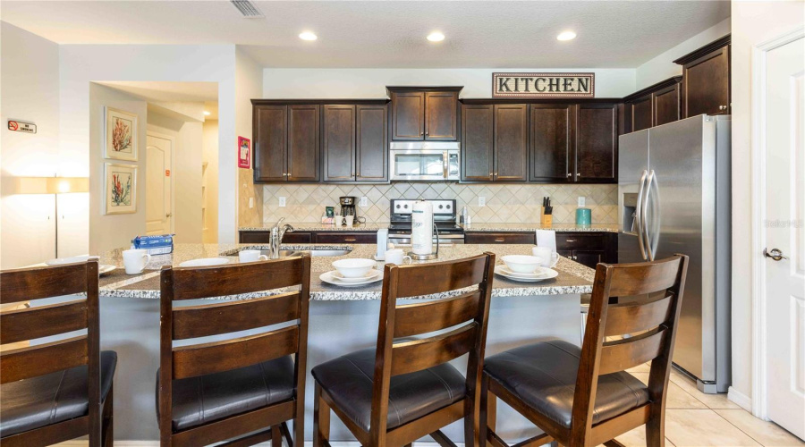 KISSIMMEE, Florida 34747, 5 Bedrooms Bedrooms, ,4 BathroomsBathrooms,Residential,For Sale,MAJORCA,MFRO6306864