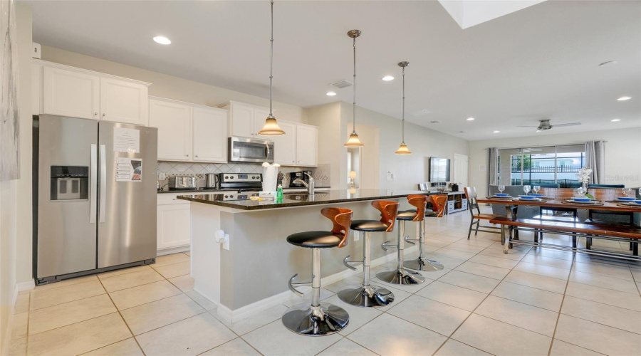 Kissimmee, Florida 34747, 6 Bedrooms Bedrooms, ,4 Bathroomsbathrooms,Residential,For Sale,Rhodes,Mfro6308618