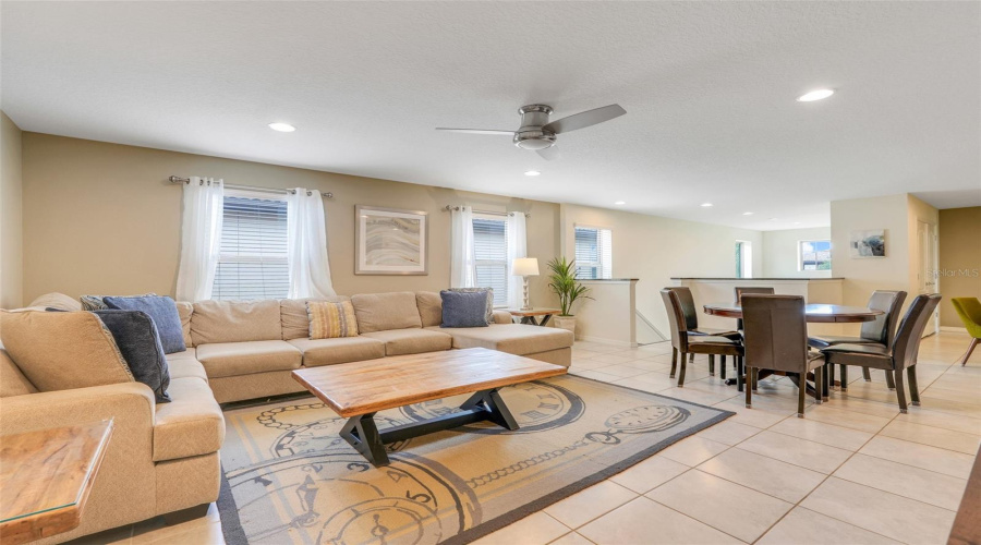 Kissimmee, Florida 34747, 6 Bedrooms Bedrooms, ,4 Bathroomsbathrooms,Residential,For Sale,Rhodes,Mfro6308618