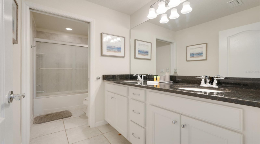 Kissimmee, Florida 34747, 6 Bedrooms Bedrooms, ,4 Bathroomsbathrooms,Residential,For Sale,Rhodes,Mfro6308618