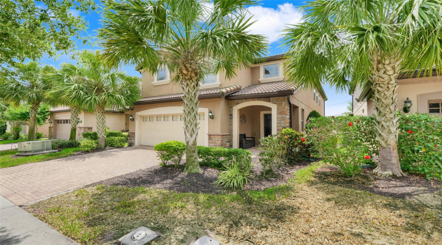 Kissimmee, Florida 34747, 6 Bedrooms Bedrooms, ,4 Bathroomsbathrooms,Residential,For Sale,Rhodes,Mfro6308618