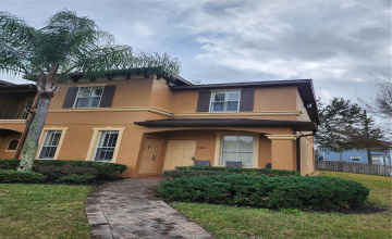 Davenport, Florida 33897, 4 Bedrooms Bedrooms, ,3 Bathroomsbathrooms,Residential,For Sale,Calabria,Mfro6308615