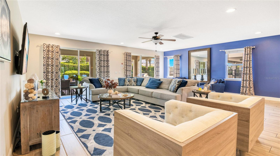 Ease Of Entertainment - Accommodating Seating For Large Vacation Gatherings