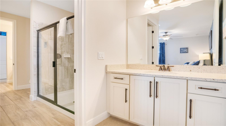 Jack N Jill Bath To Bedroom #9