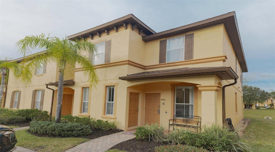 DAVENPORT, Florida 33897, 4 Bedrooms Bedrooms, ,3 BathroomsBathrooms,Residential,For Sale,CALABRIA AVENUE,0,MFRO6308732