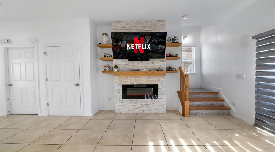 Kissimmee, Florida 34747, 3 Bedrooms Bedrooms, ,2 Bathroomsbathrooms,Residential,For Sale,Bird Of Paradise Ln,Mfrs5123684