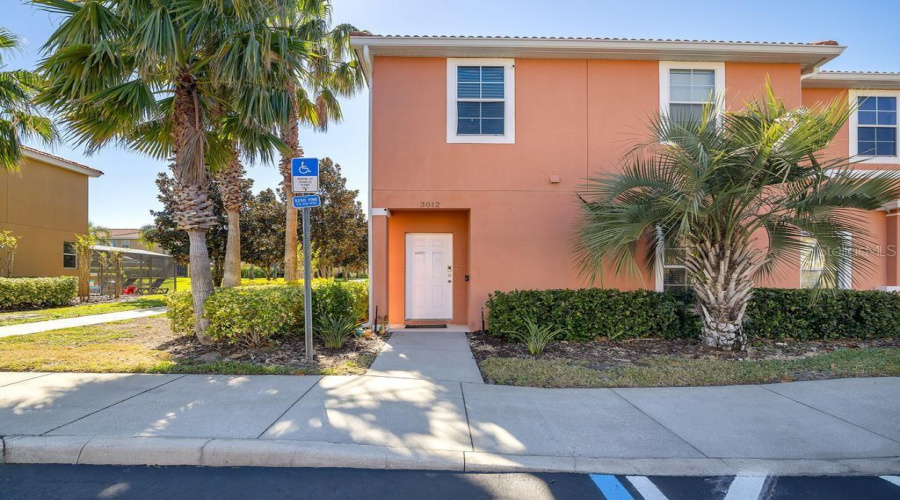 Kissimmee, Florida 34747, 3 Bedrooms Bedrooms, ,2 Bathroomsbathrooms,Residential,For Sale,Bird Of Paradise Ln,Mfrs5123684