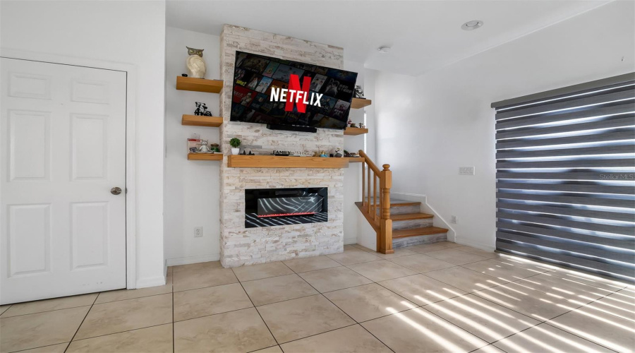 Kissimmee, Florida 34747, 3 Bedrooms Bedrooms, ,2 Bathroomsbathrooms,Residential,For Sale,Bird Of Paradise Ln,Mfrs5123684