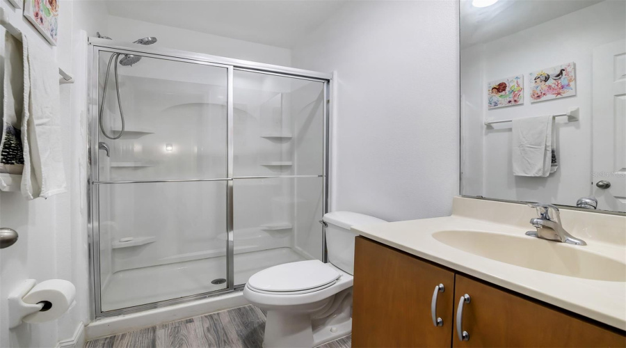 Kissimmee, Florida 34747, 3 Bedrooms Bedrooms, ,2 Bathroomsbathrooms,Residential,For Sale,Bird Of Paradise Ln,Mfrs5123684