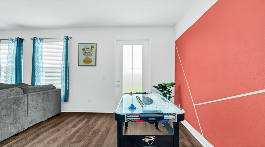 Davenport, Florida 33896, 3 Bedrooms Bedrooms, ,2 Bathroomsbathrooms,Residential,For Sale,Sanibel,Mfro6308846