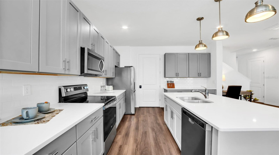 Davenport, Florida 33896, 3 Bedrooms Bedrooms, ,2 Bathroomsbathrooms,Residential,For Sale,Sanibel,Mfro6308846