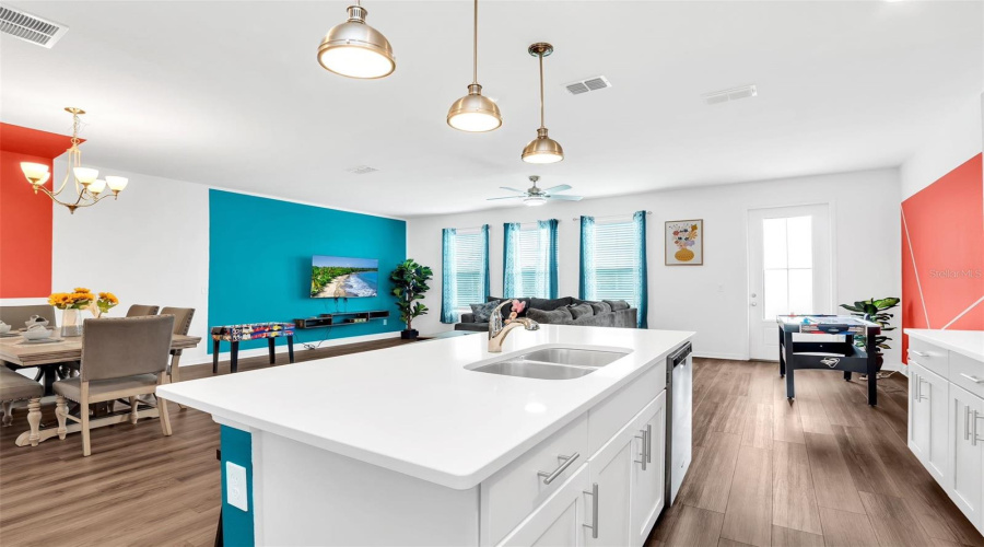 Davenport, Florida 33896, 3 Bedrooms Bedrooms, ,2 Bathroomsbathrooms,Residential,For Sale,Sanibel,Mfro6308846