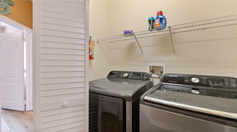Davenport, Florida 33897, 5 Bedrooms Bedrooms, ,3 Bathroomsbathrooms,Residential,For Sale,Brunello,Mfro6307362